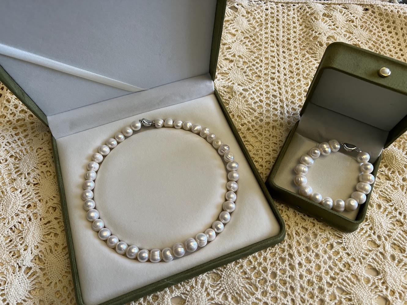 Necklace v18 - Image 2