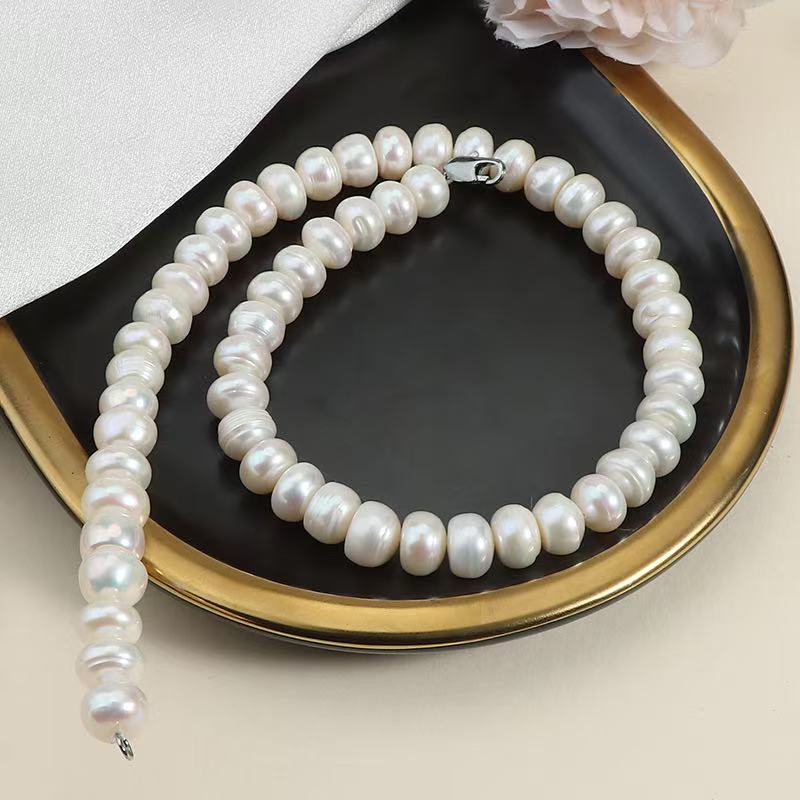 Necklace v19 - Image 2